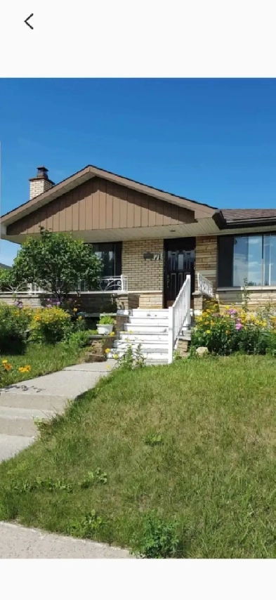 51/2 haut Bungalow laval des rapides juillet