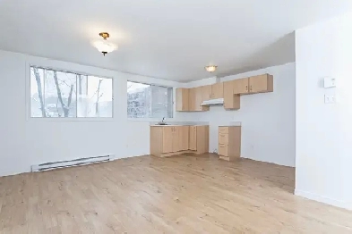 Studio à Louer | Studio for Rent | Sherbrooke