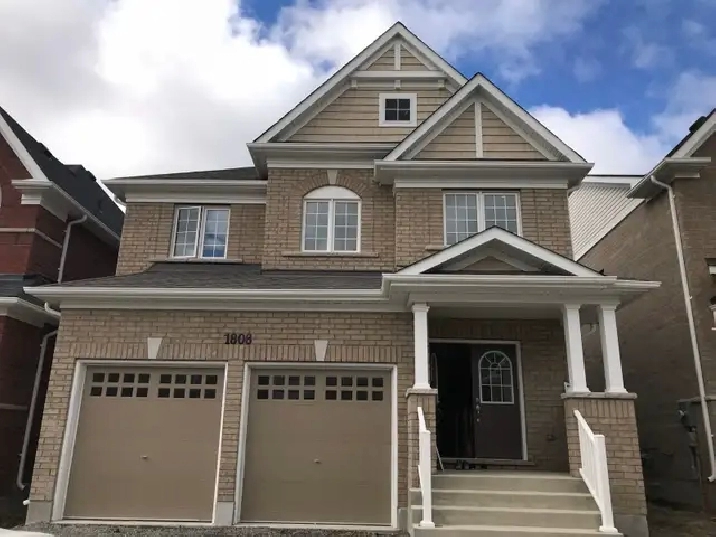 Oshawa 4 Bedrooms  House For Rent