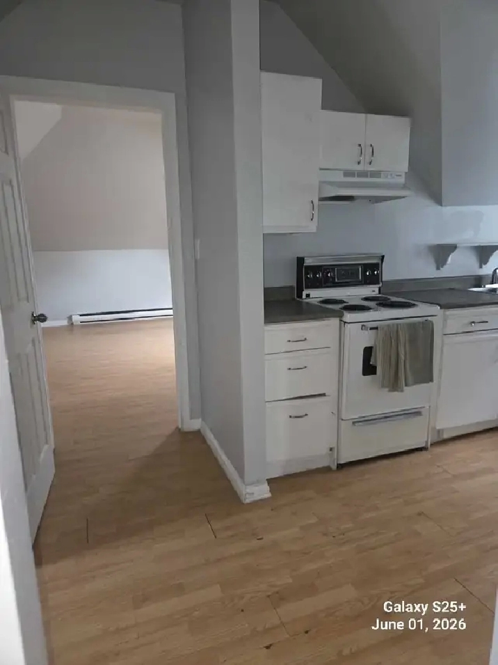 2 Bedroom apartment at 95 Furby St