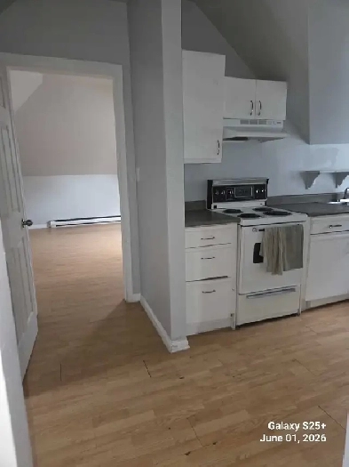 2 Bedroom apartment at 95 Furby St