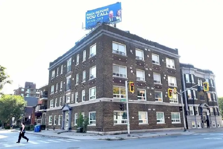 3 Bedroom Apartment Available - July 15/Aug 1
