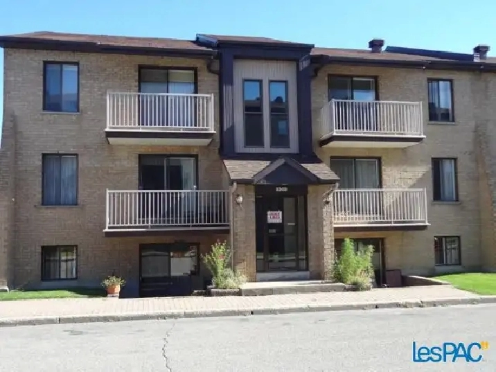 Logement  appartement Vimont Laval 4 1/2