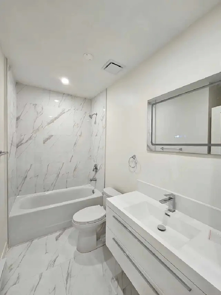 4 1/2 For Rent / Fully Renovated / Plateau Mont Royal