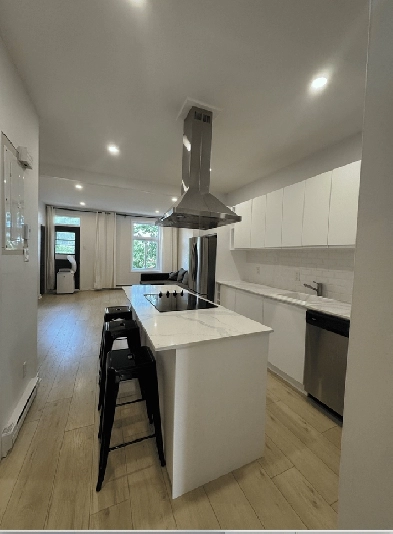 Magnifique 3 ½ au 3eme et dernier etage — Animaux acceptés!