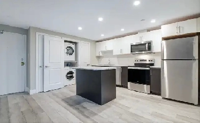 2200 Sherobee - 2  Bedroom Deluxe for Rent in Mississauga