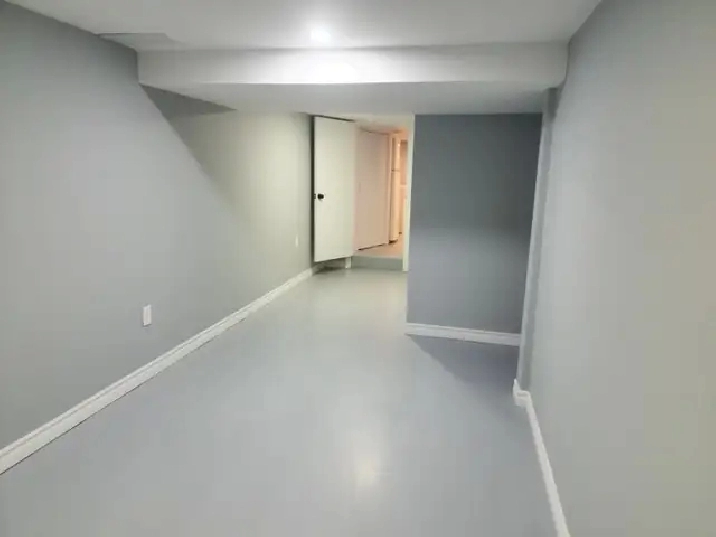 2 Bedroom Basement Apartment in Oshawa – 2 Parking   Internet