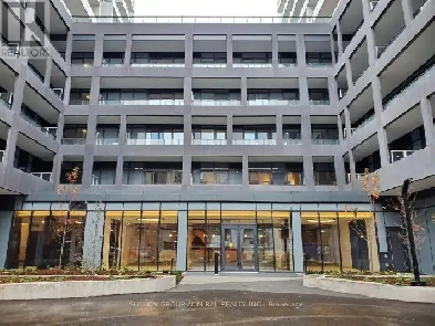 1bdrm   1 bath Condo @ Bathurst & Niagara St available Aug 1