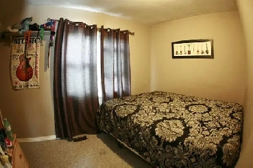 All inclusive Room for Rent