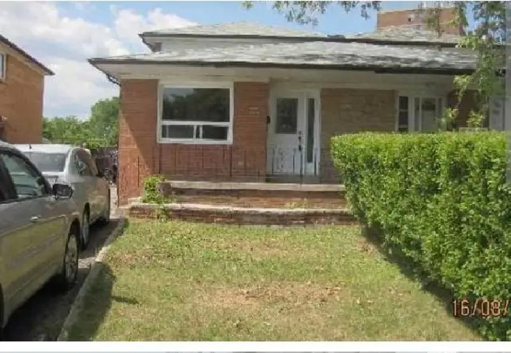 PRIVATE ROOM (UPPER LEVEL) FOR RENT IN MALTON