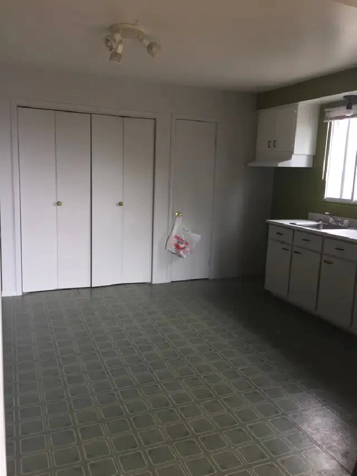 Contrecoeur, 4 1\2 à louer 1er juillet 850$ 514-924-7063