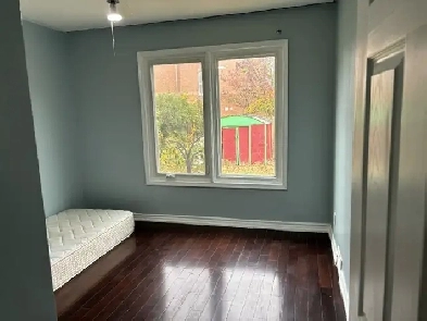 Main Floor Private Room (Male) for Rent, July 1 in Scarborough