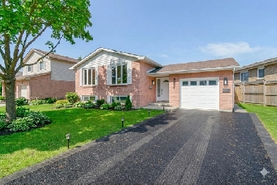 3 Bed 1 Bath Upper Level Home with Garage and Private Backya...