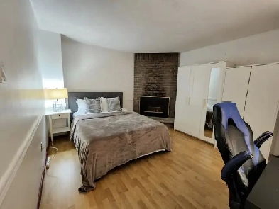 Private room for rent