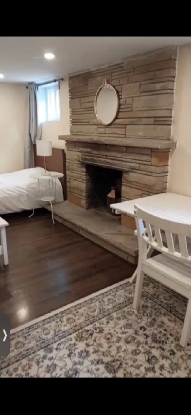 large bedroom for rent