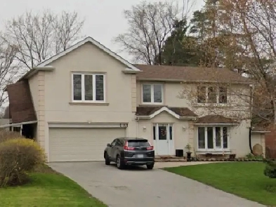 Available Now – Furnished Room in Basement near Yonge & Steeles