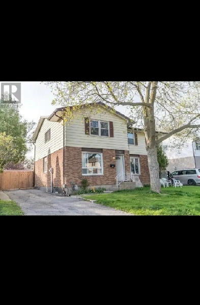 Beautiful 2 storey home for rent