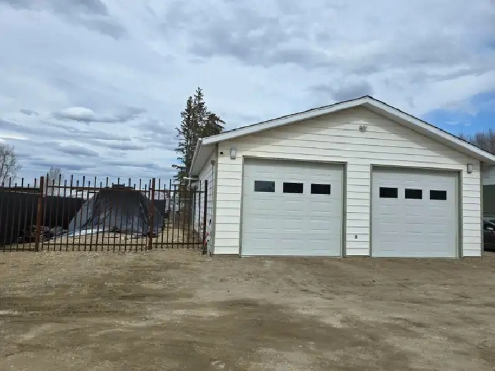 WORKSHOP / SMALL BUSINESS STORAGE SPACE FOR RENT
