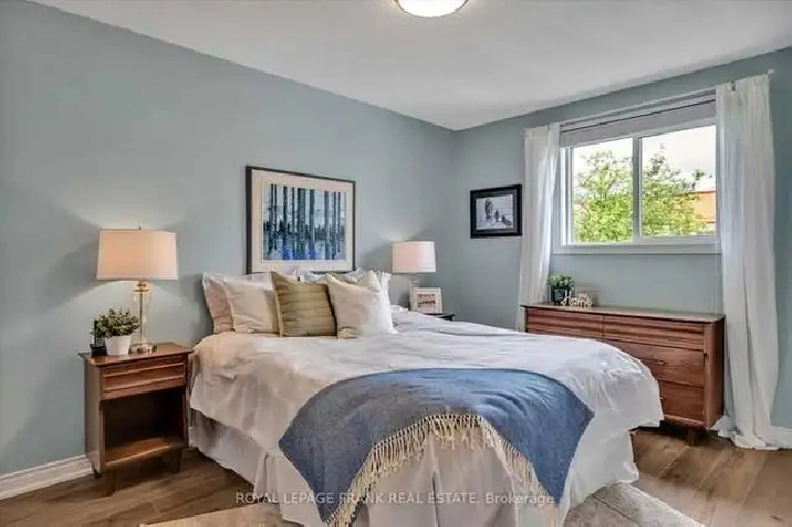 Large Apartment for Rent in Hamilton- separate kitchen, washroom