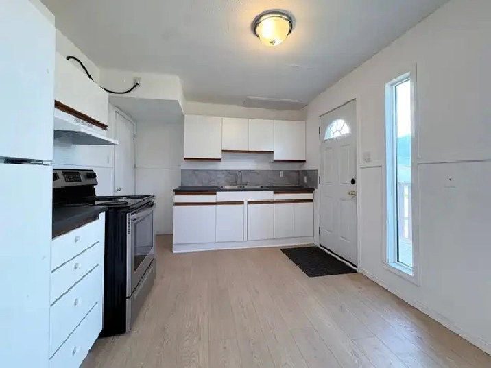 3 Bed 1 Bath For Rent