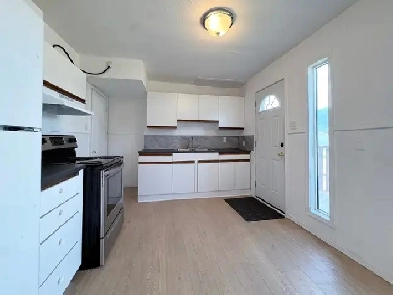 3 Bed 1 Bath For Rent