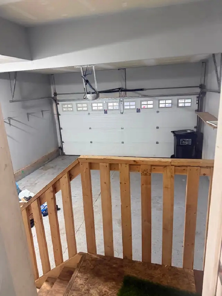 Spacious 5 Bedroom Duplex for Rent in Albany