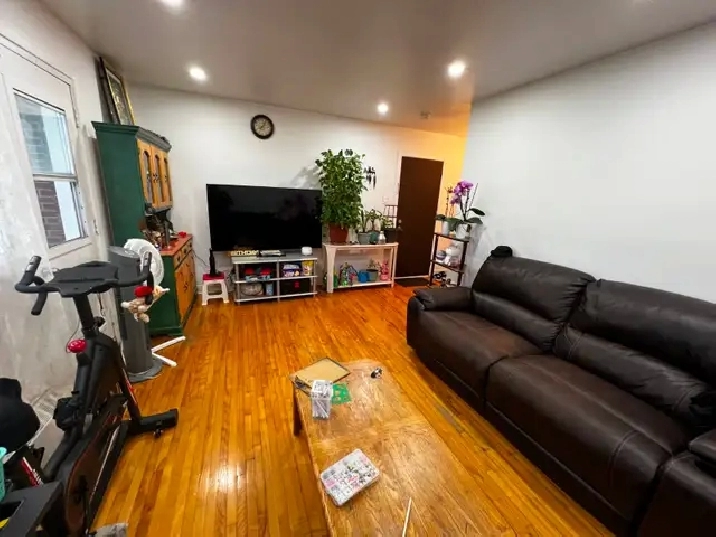 4 1/2 Apartment for Rent - Chauffage Inclus