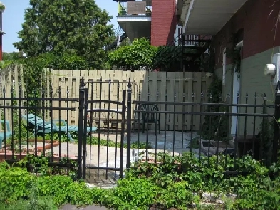 5 ½, deux grandes chambres fermées(Metro de L'eglise)'
