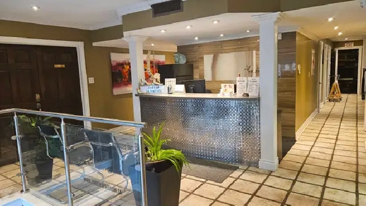 DT Brampton Queen St W- Chiropractor/Naturopath