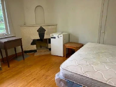 Larger clean furnished room c/w utilities/wifi/parking downtown