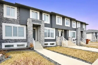 Brand New Townhomes For Sale In Prairie Pointe