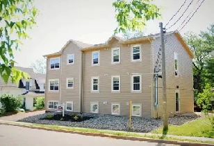 ROOM $650 Modern style living everything included 5 min walk to