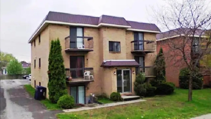 4 ½ for rent in Ste Dorothée on 288 Samson - $975 / mo