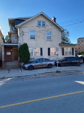 Lovely large 1 Bed Downtown Apt – 185 James St – July 1