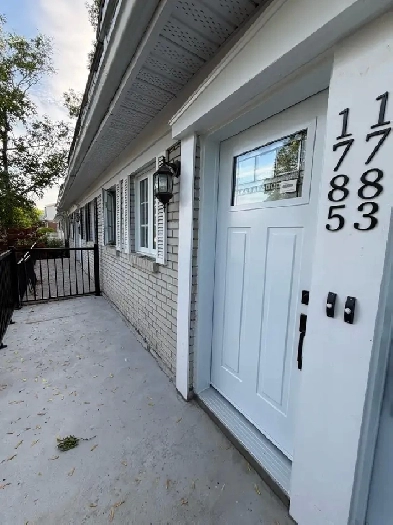 5½ Upper Duplex for Rent – 1785 Avenue F-X Garneau Laval, Qc