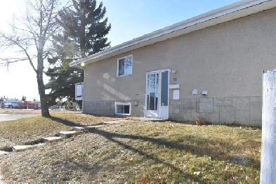 Legal Unit at Huntington for Rent 3 Bedroom 1 Bath $1400