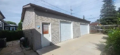 Garage for Rent