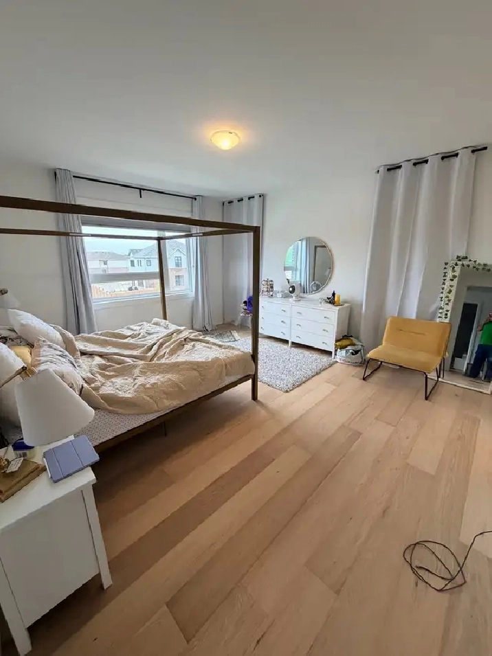 Private Room for Rent in Barrie South