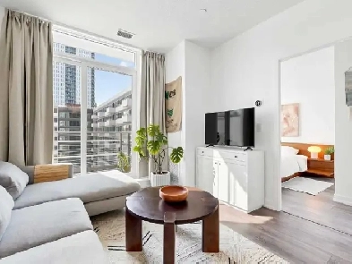 2 bed 1 Bath 1 Parking 1 Locker! Heart of Regent Park