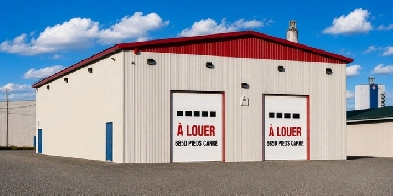 À LOUER – LOCAL INDUSTRIEL / COMMERCIAL 6 850 PI²