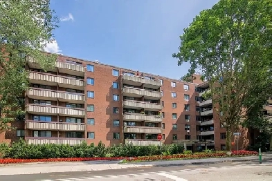 Short-Term Rental in Westmount (July 1 – October 31)