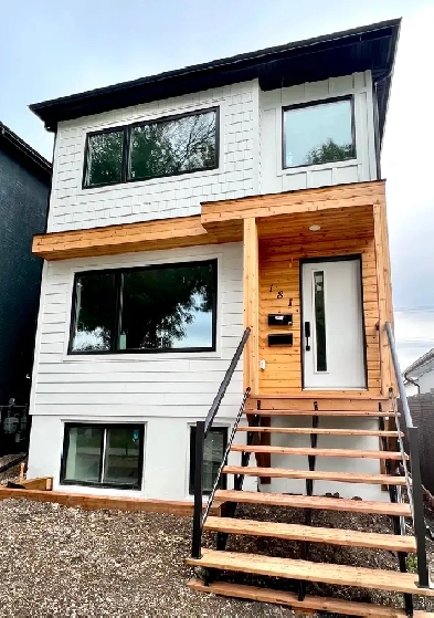 Duplex For sale $615,000