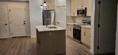 2 Bed 2 Bath Unit in Calgary, AB
