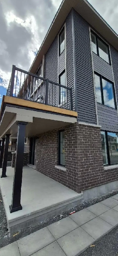 Townhome for Rent in Riversbend at Harmony, Barrhaven, Ottawa (B