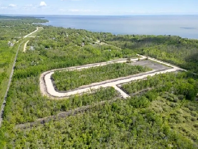 LAKE WINNIPEG BUILDING LOTS