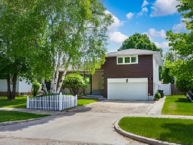 Beautiful 1700sqft 4bdrm home w/ dbl att garage in Garden City!