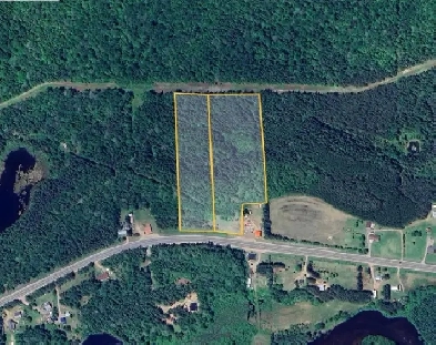 2 TERRAINS 10 ACRES - LA TUQUE
