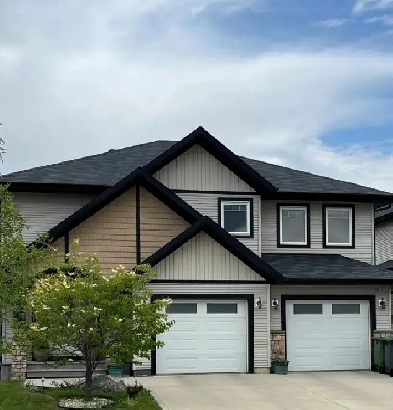 Clearview EXECUTIVE Home - 3 BR / 4 bath - Great Location