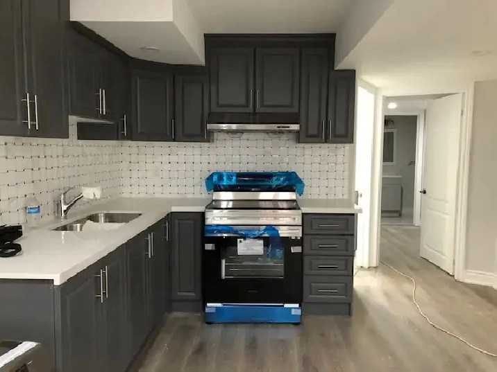 Legal basement 2 BD 1.5 BA in Brampton near mount pleasant GO