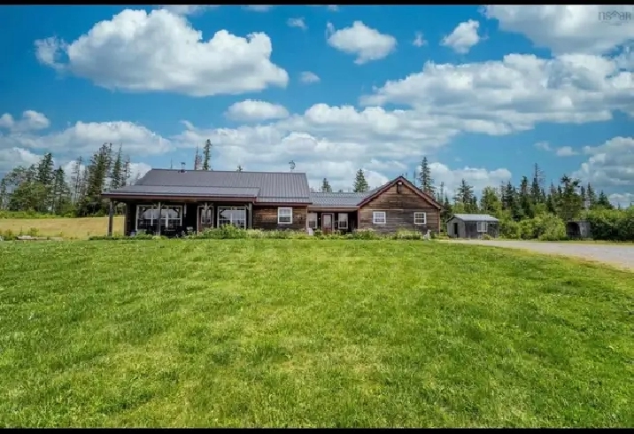 House, Barn, 58 Acres